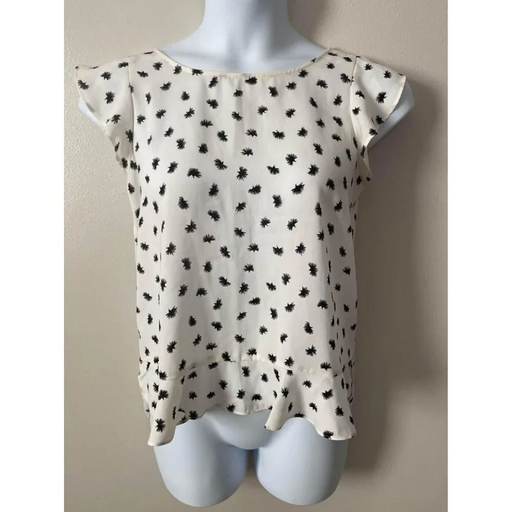 Loft Cream Ruffle sleeve Blouse Size Small #0283